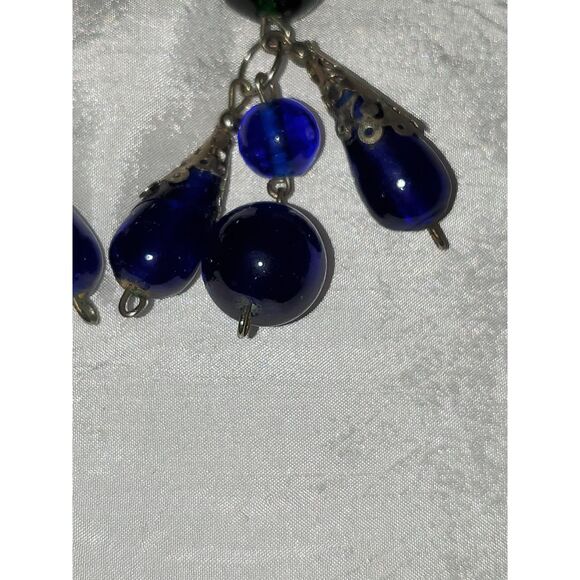 A Pair of Vintage Cobalt Blue Glass Dangle Drop Clip On Earrings Boho - Picture 2 of 12